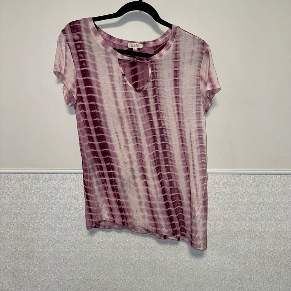 Women's La Miel T-shirt Size S Purple Tie Dye Small Teardrop Cutout